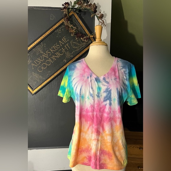 Tie dye (inventory tub #1) - Picture 1 of 4